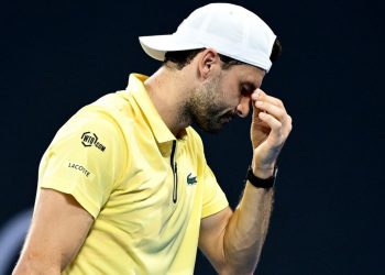 Ранно отпадане за Григор Димитров на турнира в Мелбърн