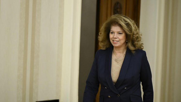 Илияна Йотова пое поста временен държавен глава на България след оставката на Румен Радев