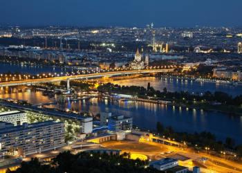 Виена – подреден исторически маршрут от катедралата до канала