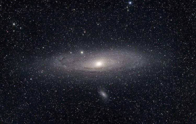 Дневен хороскоп за 28 януари 2026: Спокойна концентрация и уверени малки стъпки