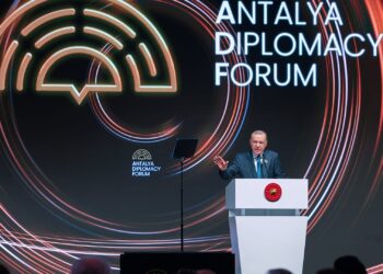 Ердоган събра лидери от 150 държави в Анталия на фона на кризата около Ормуз