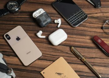 Какво да сложите в багажа за по-леко пътуване из Европа това лято